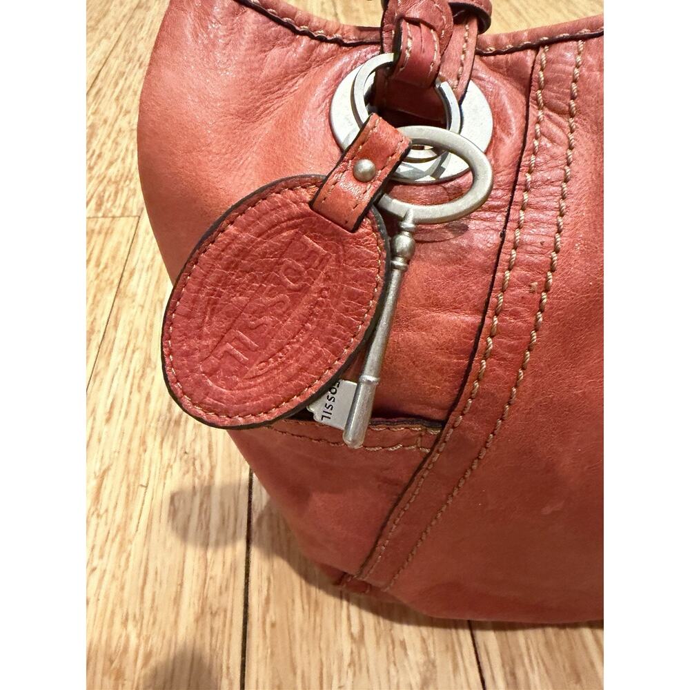 Fossil Vintage Red Soft Leather Purse Shoulder Bag Tote Double Handled Key - Picture 4 of 12